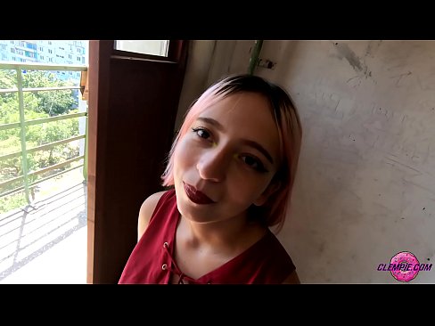 ❤️ شاگرد سينوئل چوسي ٿو هڪ اجنبي کي ٻاهر جي پوئتي ۾ - هن جي منهن تي ☑  ☑